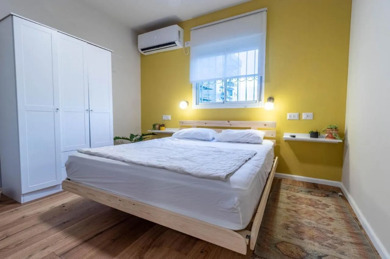 נופש ליד הים בת גלים Apartment Haifa