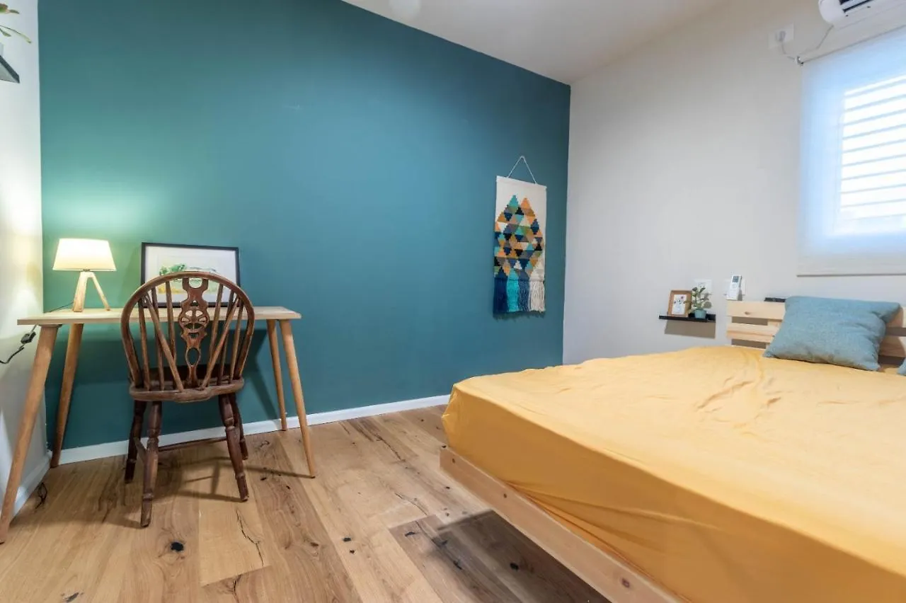 נופש ליד הים בת גלים Apartment Haifa Israel